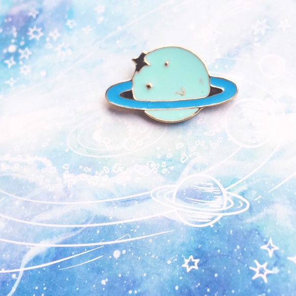 ✨ Planet Pin ✨ - Picture 3 of 5